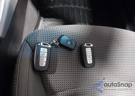 2011 Hyundai Sonata Se z USA, uszkodzony, nr VIN 5NPEC4AC0BH253175